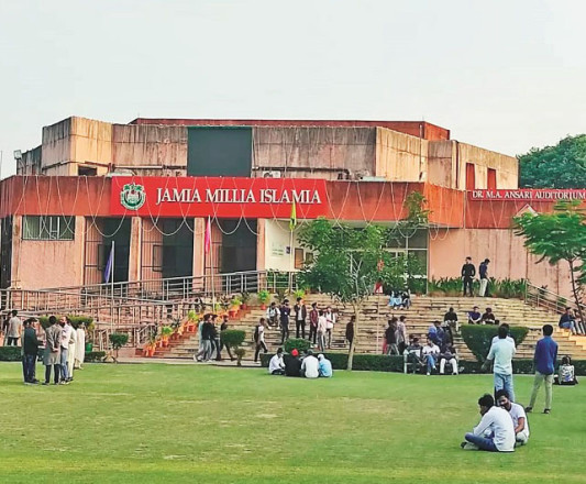 وہ شامیانہ کہ ایک دُنیا اس کے سائے تلے آگئی!